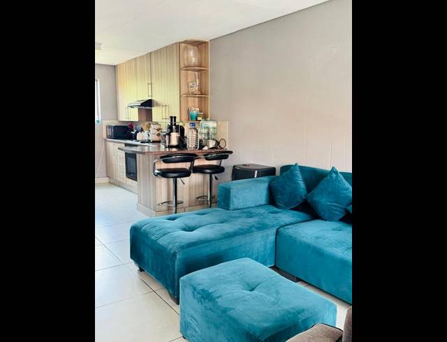 2 BEDROOM TOWNHOUSE FOR SALE IN CRUYWAGEN PARK